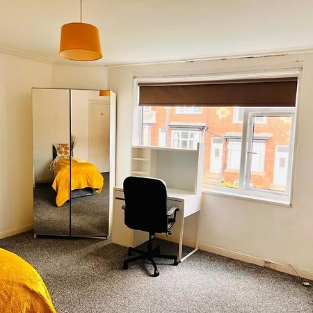 Private Room Close To Leeds University And City Centre Exteriér fotografie