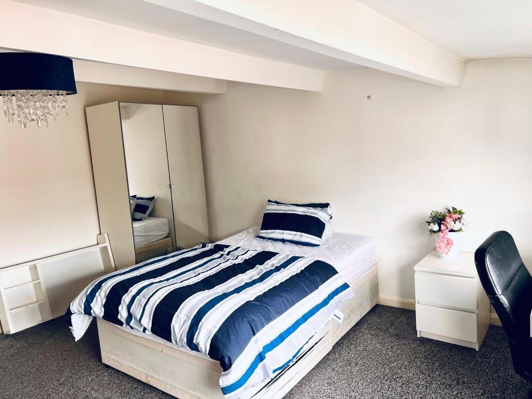 Private Room Close To Leeds University And City Centre Exteriér fotografie